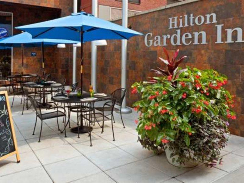 Hilton Garden Inn West 35Th Street New York Exterior photo